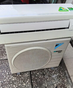 384 - Máy lạnh daikin inverter 1 ngựa