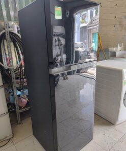 366 - Tủ lạnh toshiba inverter 233 lít